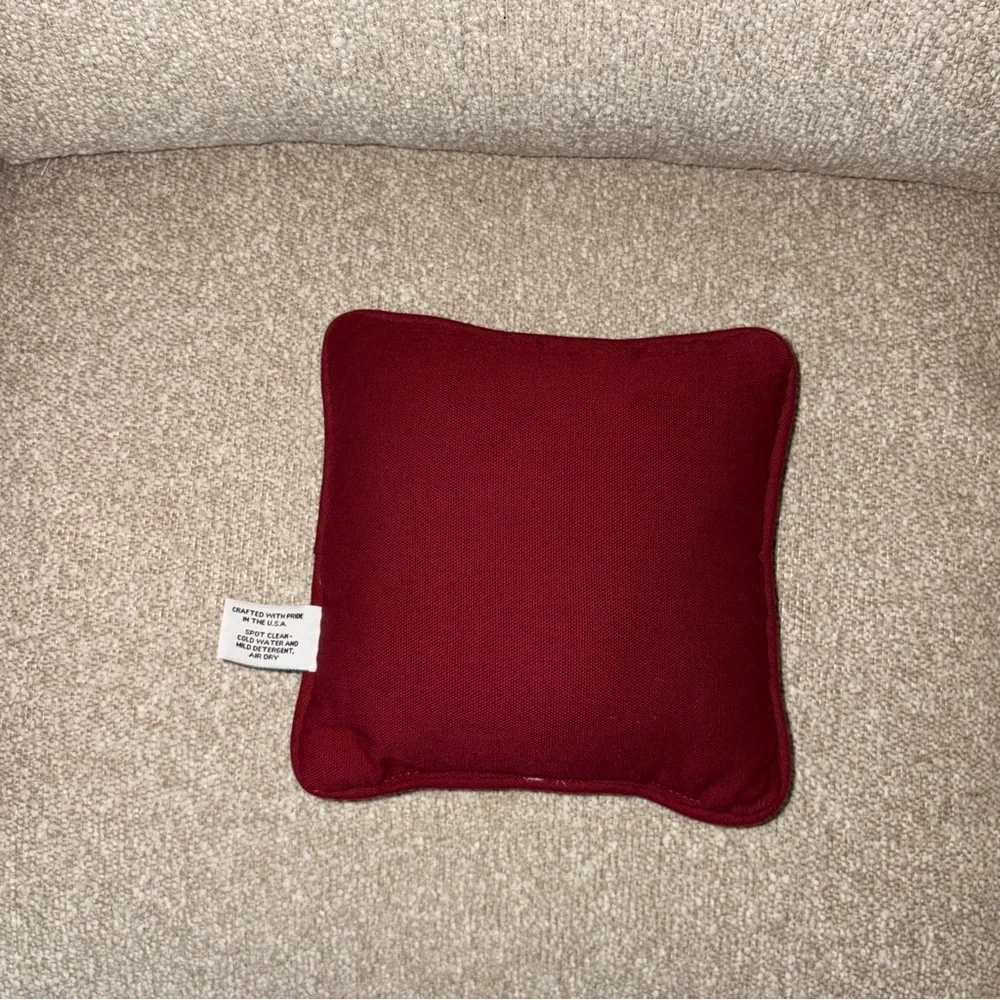 Riverdale Decorative Santa Christmas Pillow – Tapestry Accent 6x6